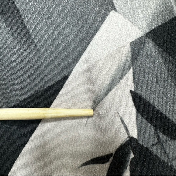 Sweaty Betty Contour Workout Leggings Bamboo Shadow Midrise Size Large Short - Picture 13 of 13